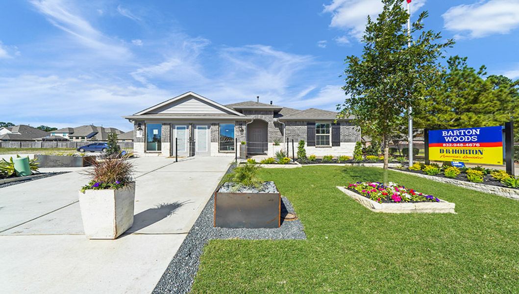 Image 2 of the Barton Woods community in Conroe, TX.