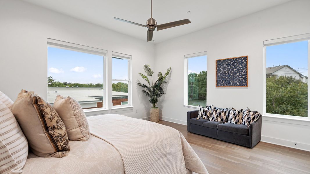 Furnished interior in a model home at Bluebonnet Lofts in Austin (Image 38).