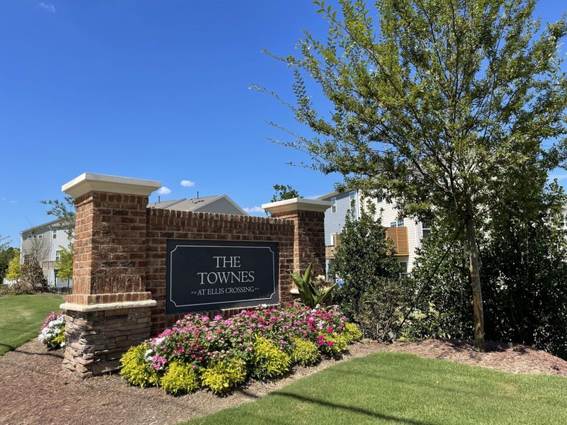 Image 38 of the Ellis Crossing Townes community in Durham, NC.