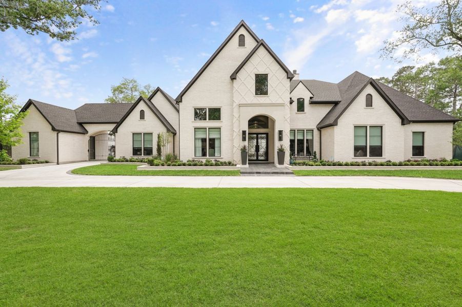 Front exterior of a home in the Kings Crossing community, located in Parker, TX (Image 9).