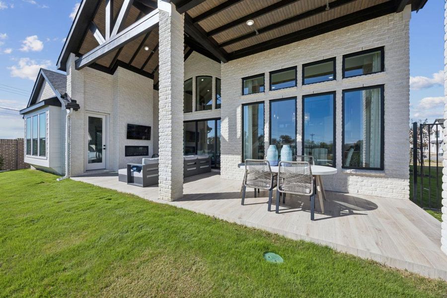 Exterior details of a home in Grand Estates of Anna, Anna (Image 3).