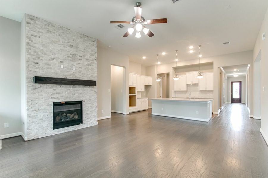 Image 58 of the Summer Lakes community in Rosenberg, TX. Image 58 of the Summer Lakes community in Rosenberg, TX.