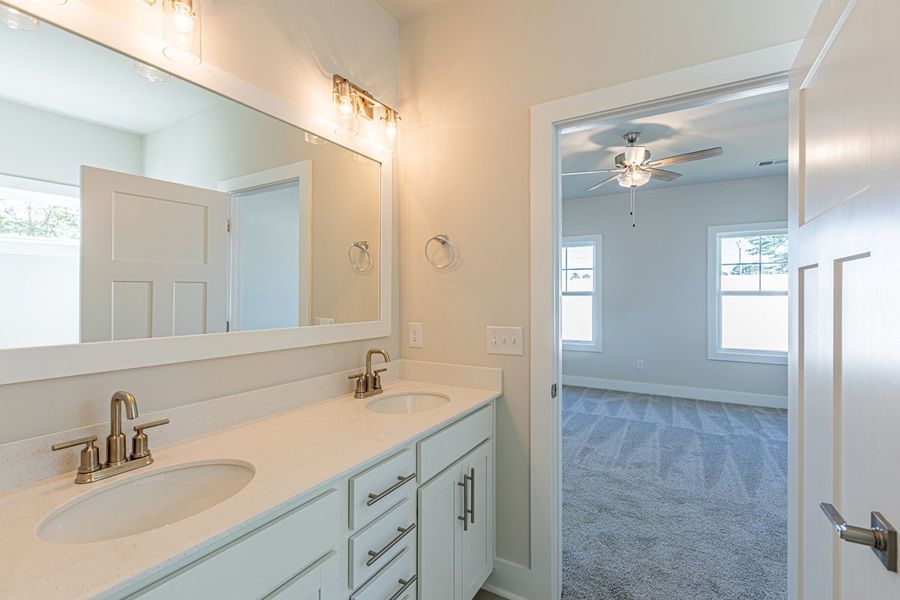 Barnard II Primary Bath 1