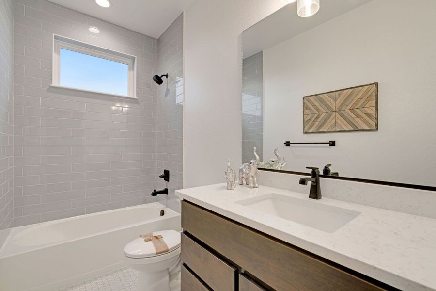 Kinston Centerra,80538 Kinston Centerra,80538