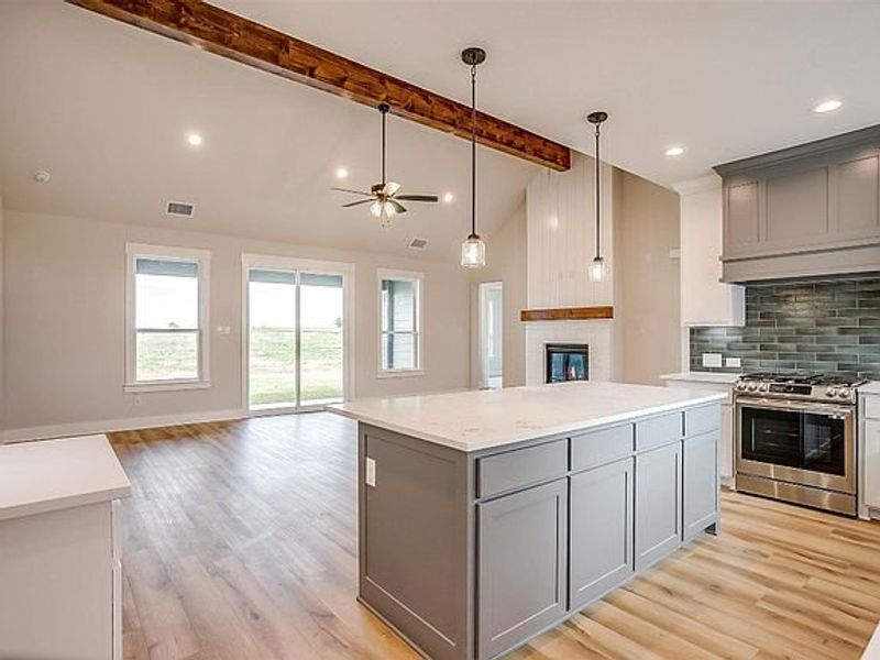 Image 13 of the Wildcat Ridge community in Godley, TX.