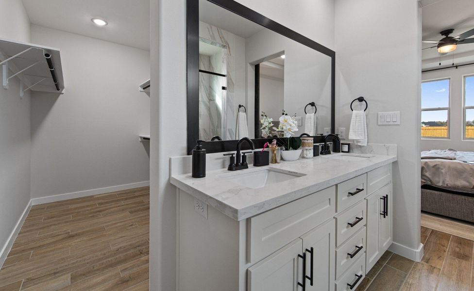 Furnished interior in a model home at Paloma Ranch in Harlingen (Image 41).