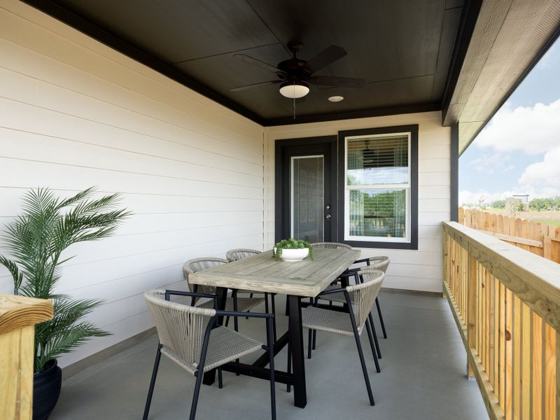 Exterior details of a home in Stetson Ridge, Marion (Image 3).