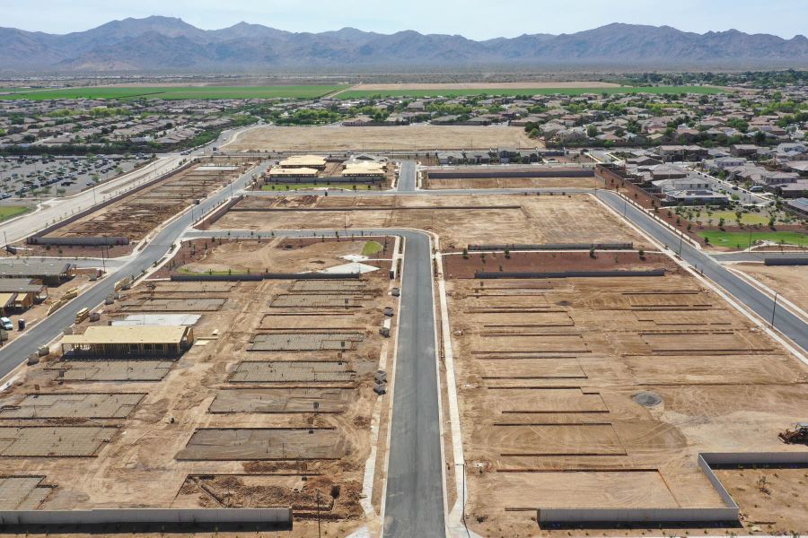 Image 26 of the Aria Ranch community in Surprise, AZ.
