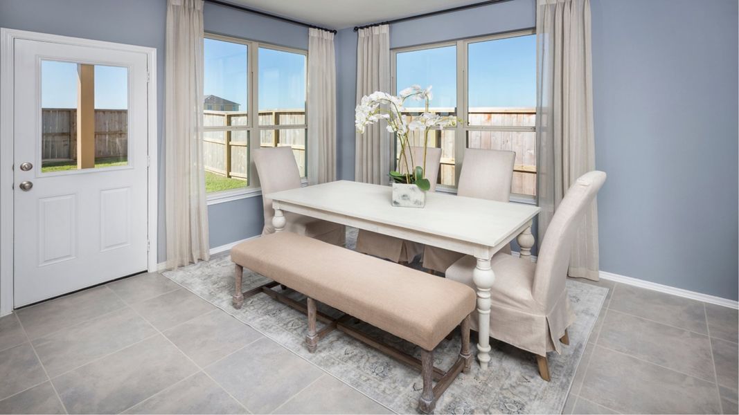 Image 13 of the South Lake Estates community in Mont Belvieu, TX.