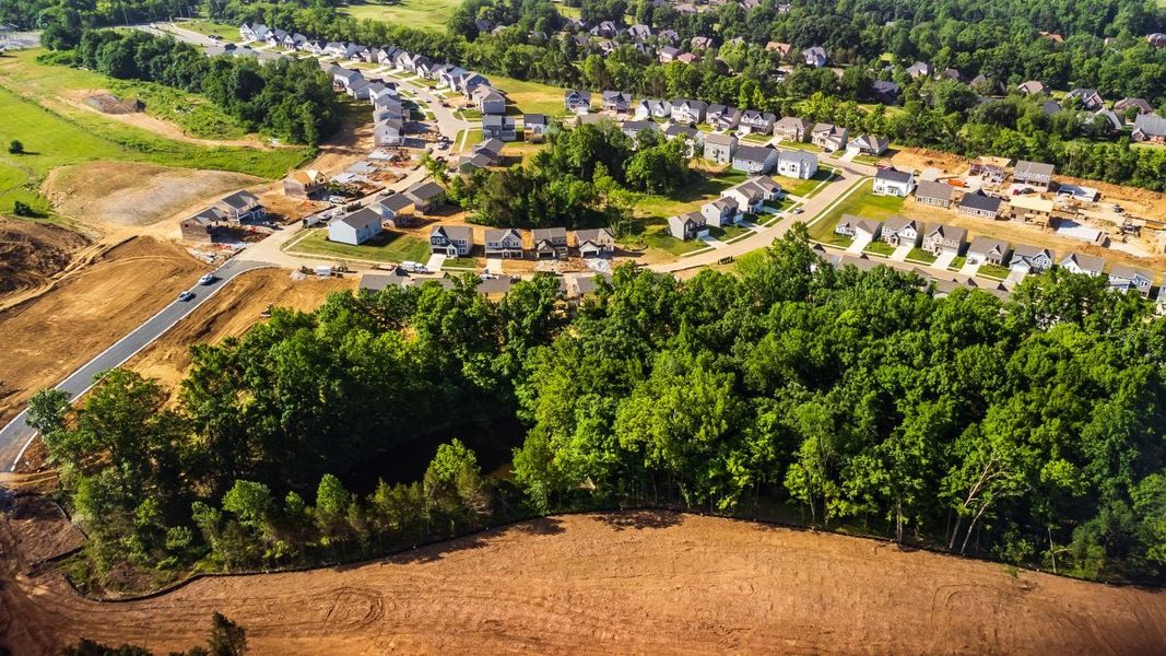 Aerial view of the Bridle Run community in Louisville, KY, showing layout and nearby surroundings (Image 12).