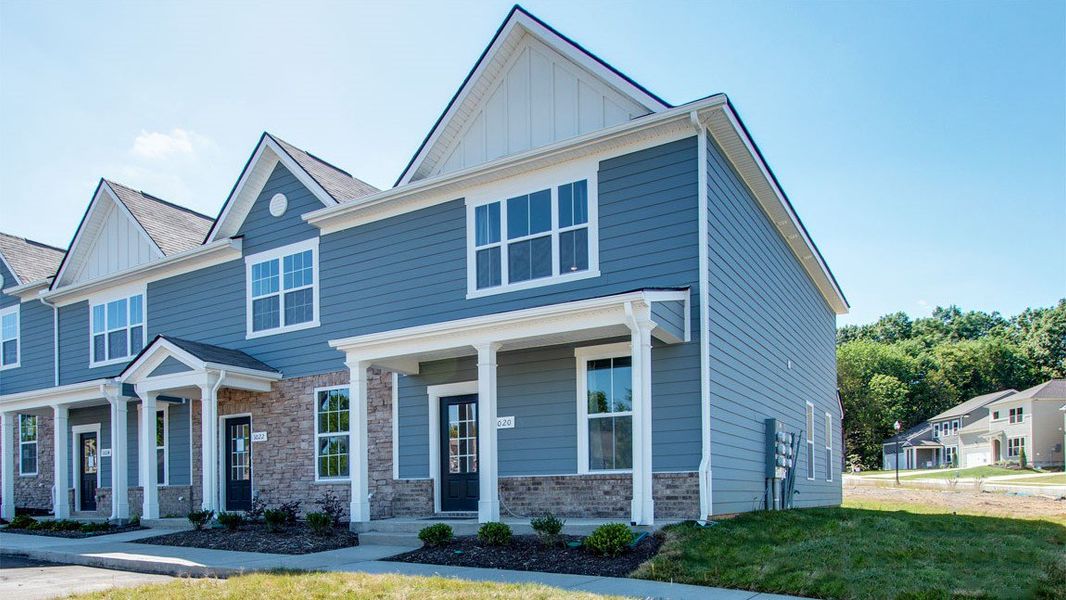 Front exterior of a home in the Woodbridge Glen Townhomes community, located in Lebanon, TN (Image 10).