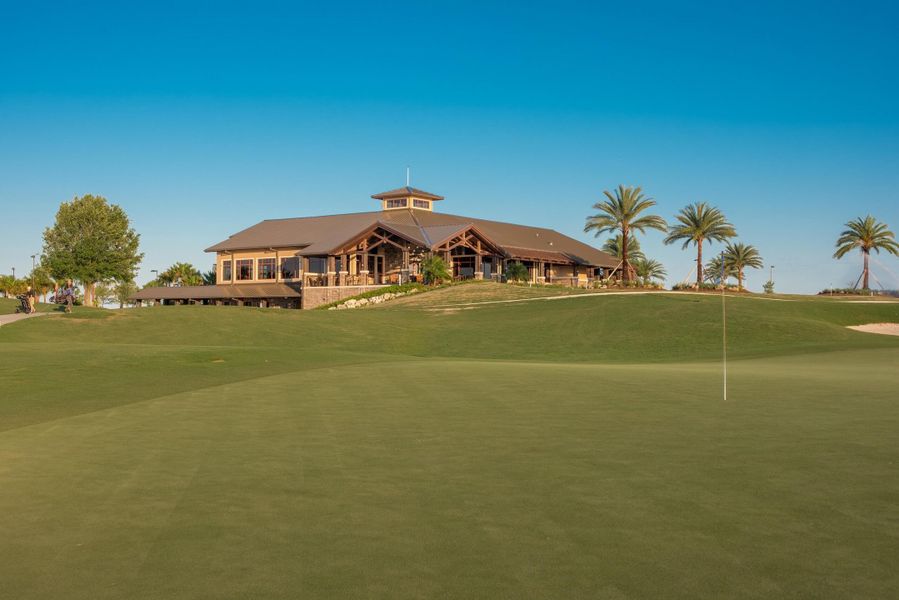 There are a variety of courses throughout Lakewood Ranch for golfers to get out and enjoy