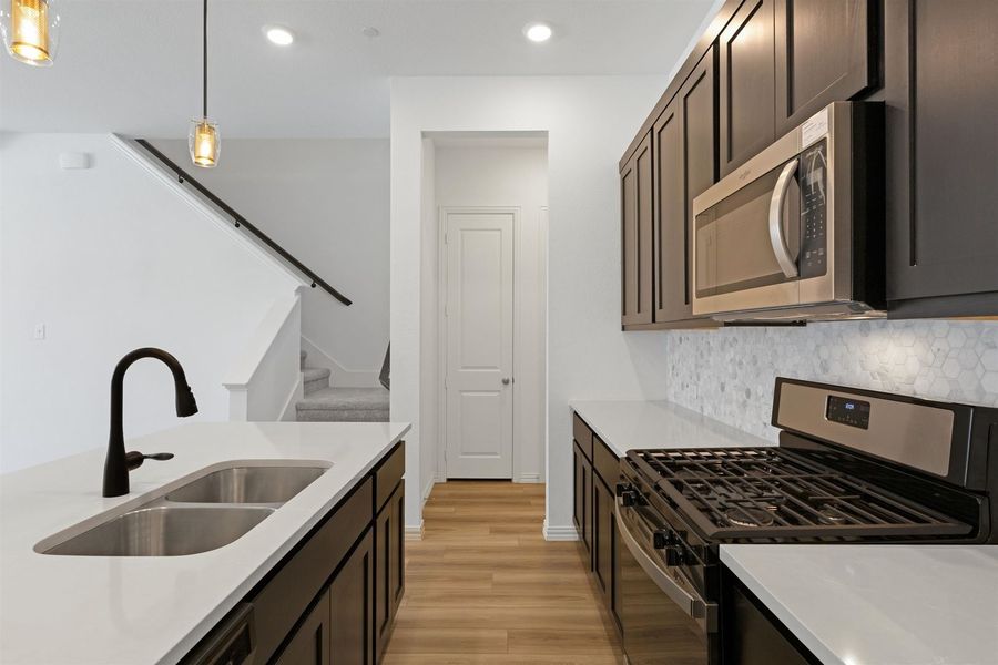 Image 58 of the Legends Crossing - Bungalows community in Irving, TX.