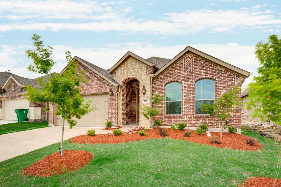 Image 1 of the Williamsburg community in Royse City, TX.