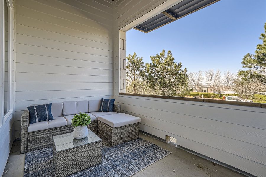 487 interlocken blvd #106 - web quality - 010 - 11 patio