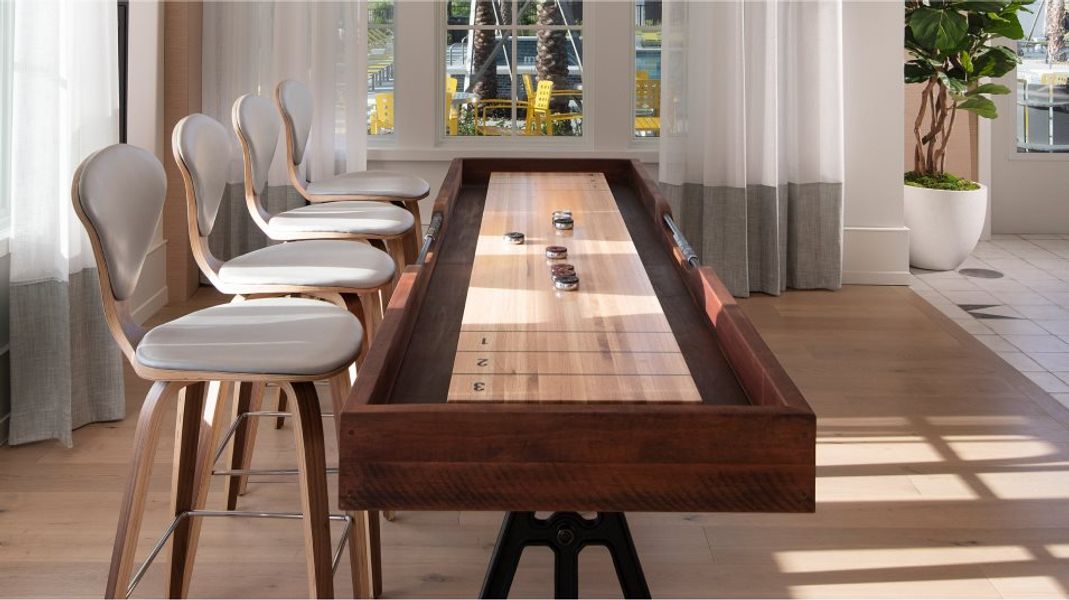 Tarramor mini shuffleboard table