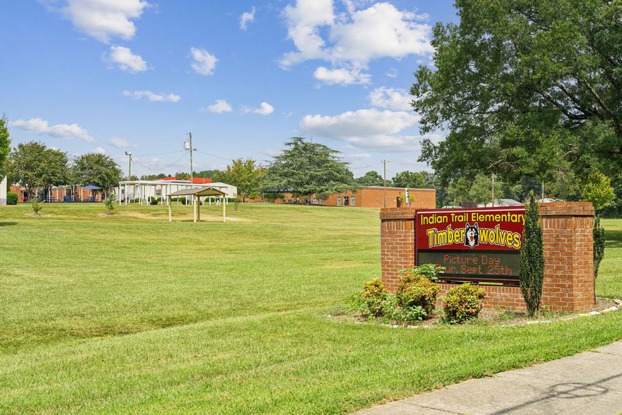 Image 32 of the Glenhurst community in Matthews, NC.