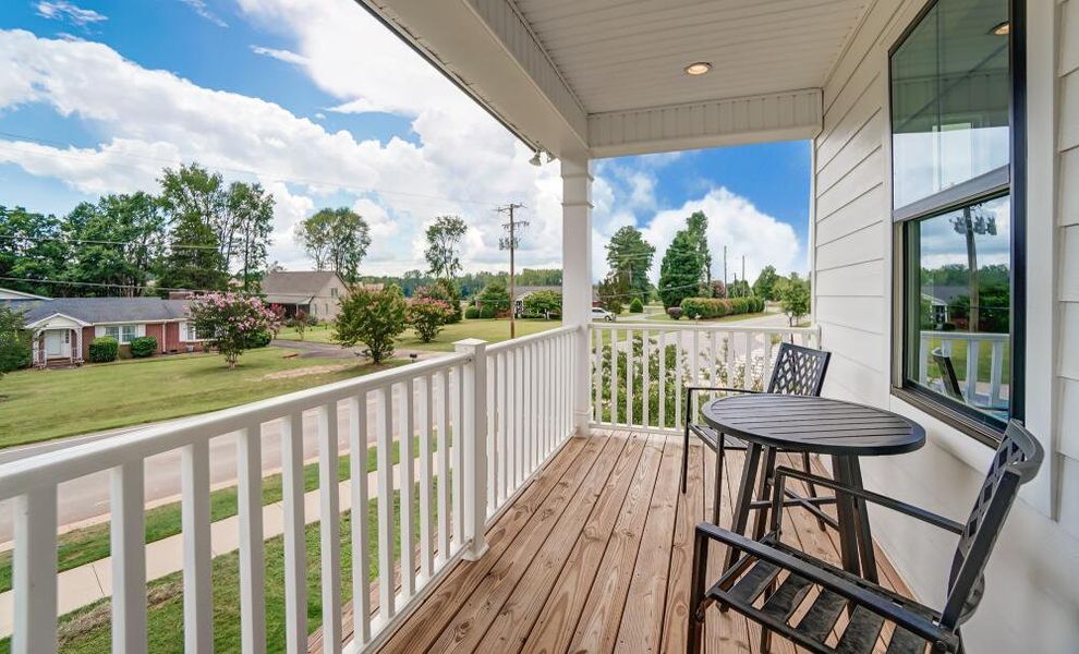 Exterior details of a home in Colleton Park, Aiken (Image 7).