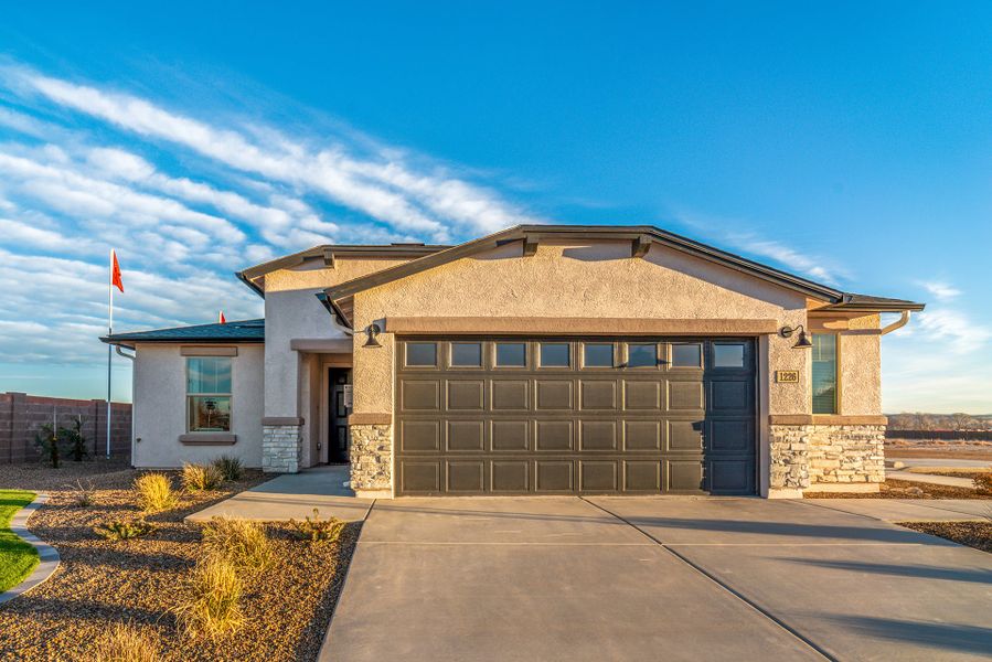 Front exterior of a home in the Perkinsville community, located in Chino Valley, AZ (Image 4). Front exterior of a home in the Perkinsville community, located in Chino Valley, AZ (Image 4).