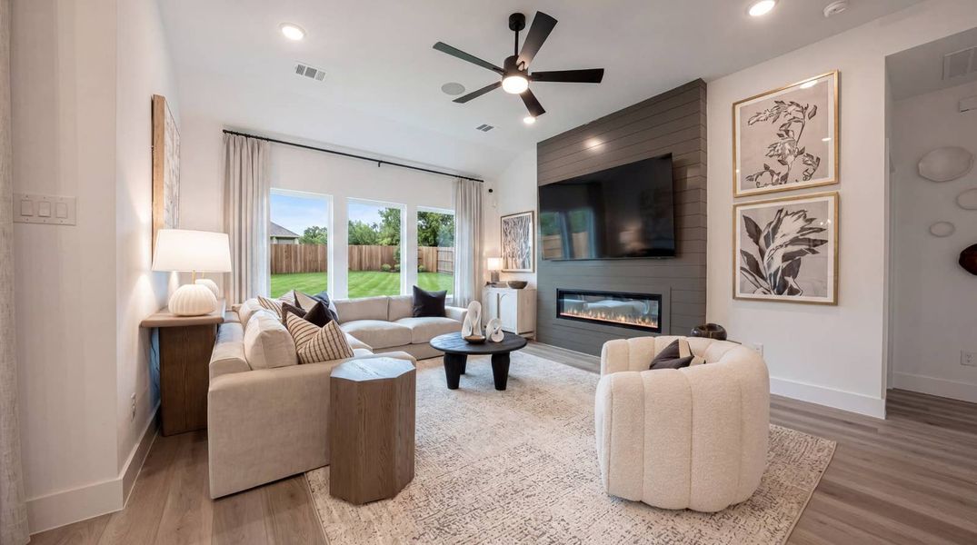 Furnished interior in a model home at Oaklawn in Van Alstyne (Image 23). Furnished interior in a model home at Oaklawn in Van Alstyne (Image 23).