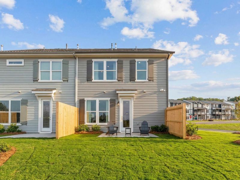 Exterior details of a home in Hemingway, Cumming (Image 6). Exterior details of a home in Hemingway, Cumming (Image 6).