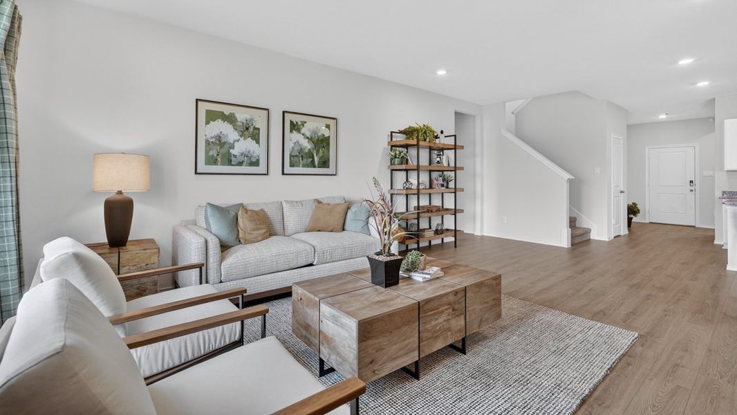 Furnished interior in a model home at Forestbrook Estates in Paris (Image 32).