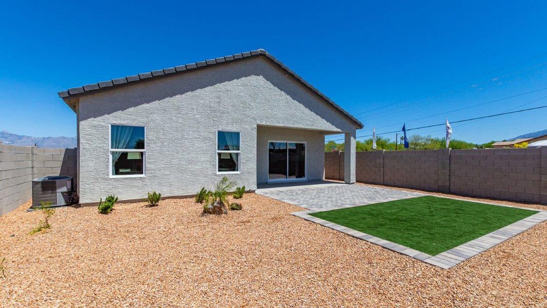 Exterior details of a home in Casas del Cerrito, Tucson (Image 13).