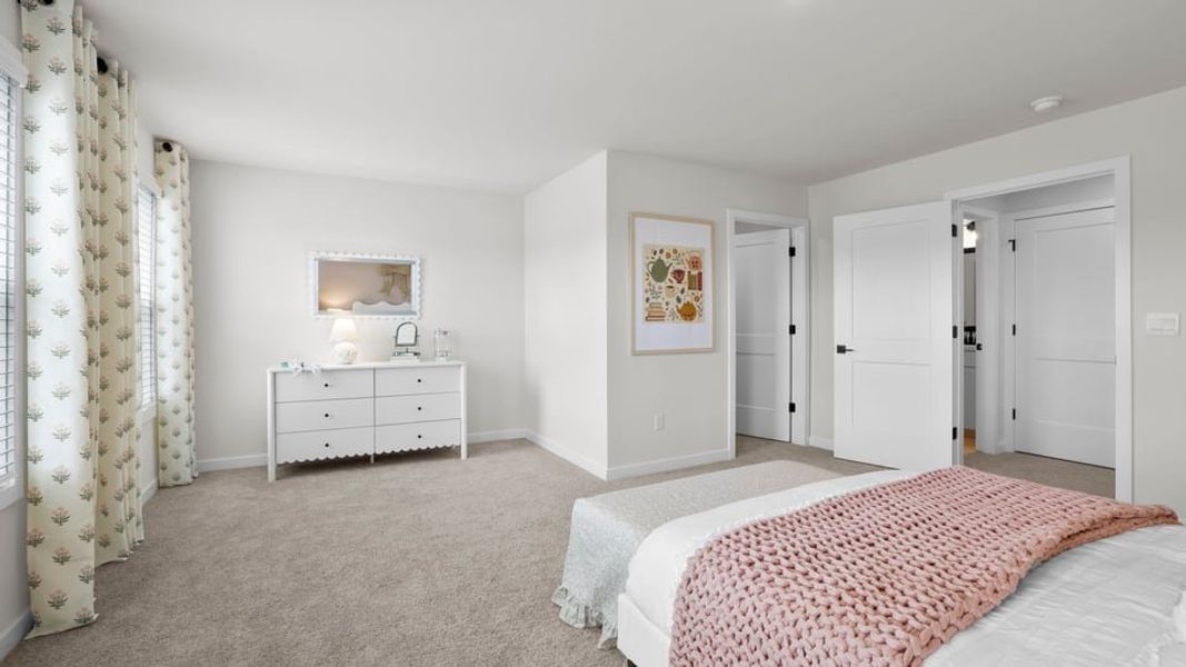 Furnished interior in a model home at Sycamore Cove in Woodruff (Image 66).