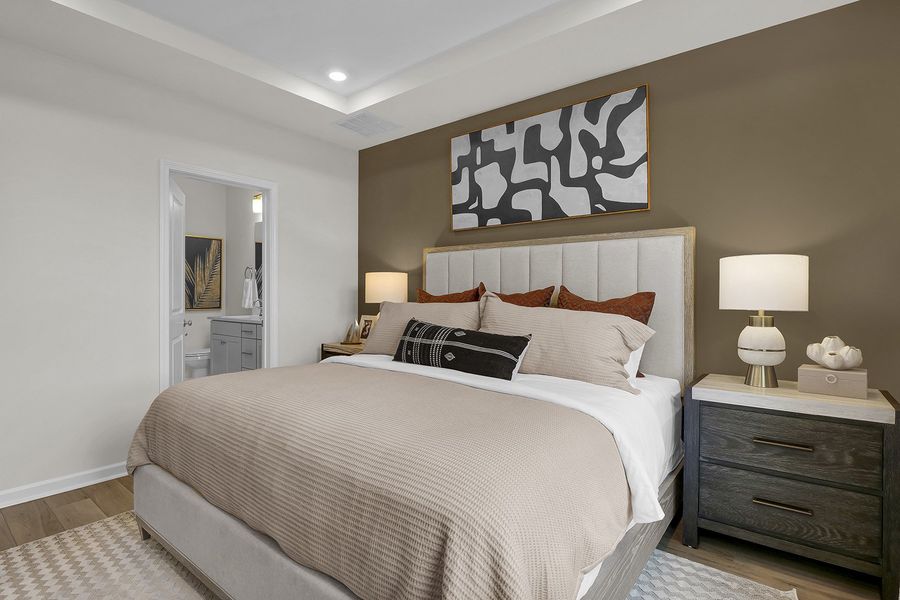 Hydrangea | Primary Bedroom