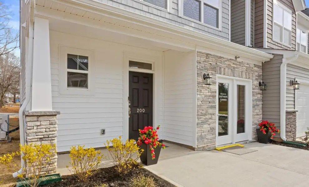 Exterior details of a home in East Main Townes, Spartanburg (Image 5).
