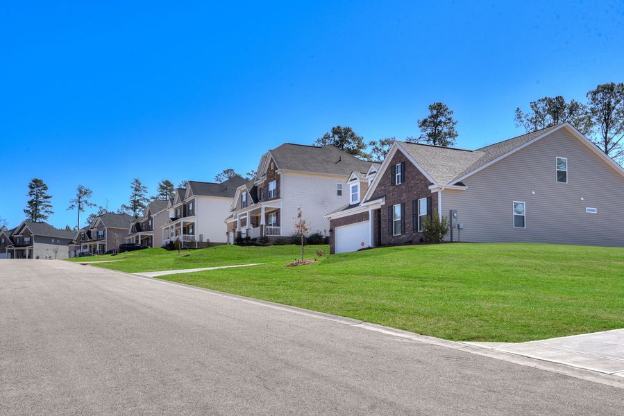 Beautiful Homes with Spacious Yards at Abney Hills Estates Beautiful Homes with Spacious Yards at Abney Hills Estates