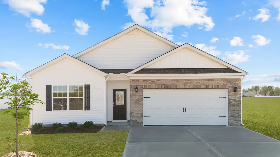 Front exterior of a home in the Dakota Creek community, located in Ayden, NC (Image 5).