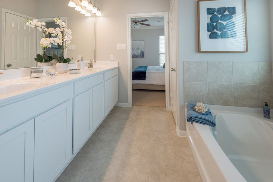 Image 12 of the Marlow Lake community in Texas City, TX.