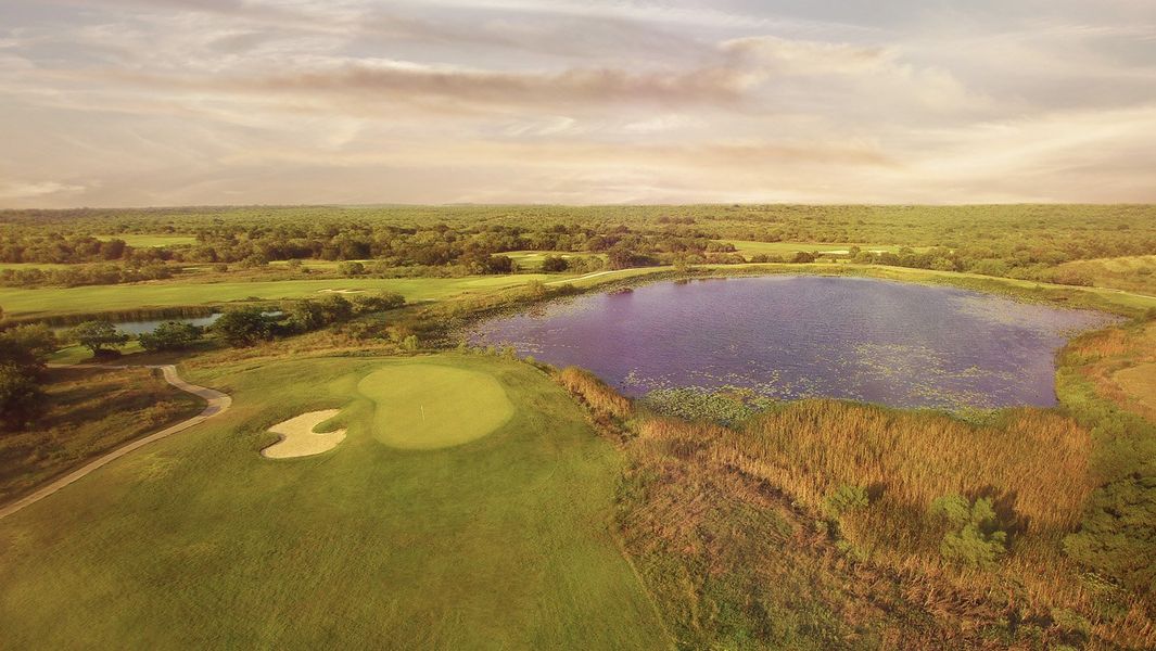 Natural surroundings and green spaces near Briggs Ranch in San Antonio, TX (Image 40).