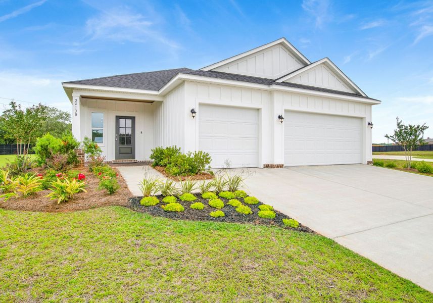 Front exterior of a home in the Highland Park community, located in Newberry, FL (Image 5).