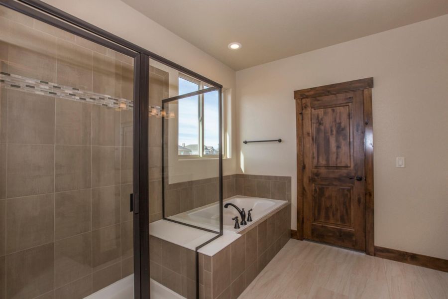 Kinston Centerra,80538 Kinston Centerra,80538