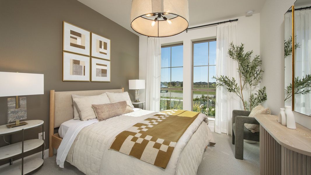 Furnished interior in a model home at Cross Creek West 45' in Fulshear (Image 19).