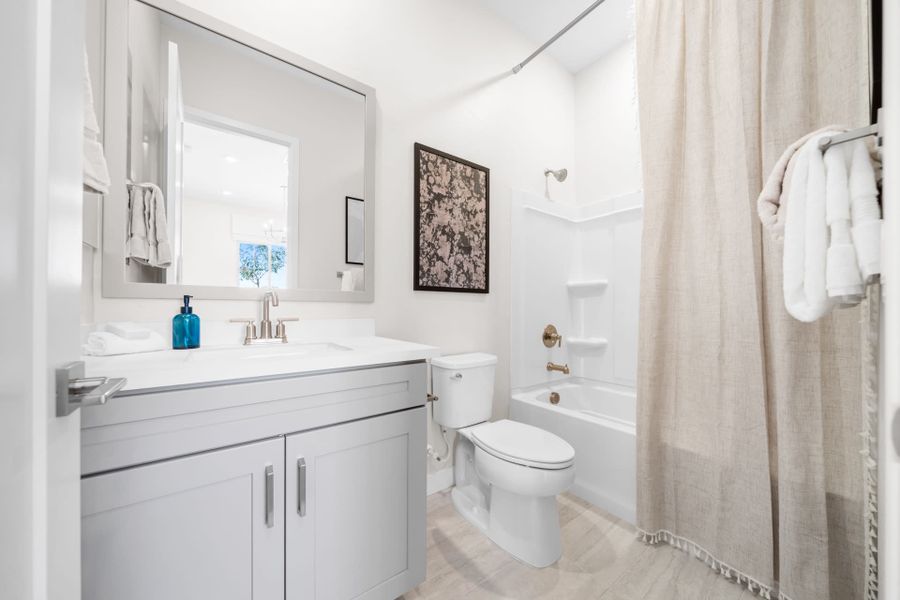 Bathroom 3 | Libra Model Home | Rialta | New homes in Mesa, Arizona | Landsea Homes