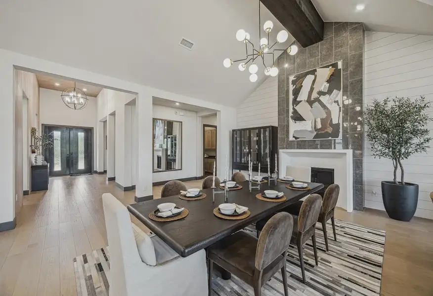 Plan 6029 Model Dining Room - 2 of 11