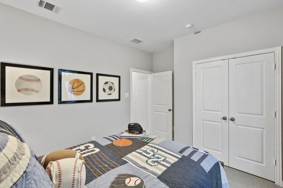 Wildridge 50s Model Plan 1521 Bedroom by American Legend Homes Wildridge 50s Model Plan 1521 Bedroom by American Legend Homes