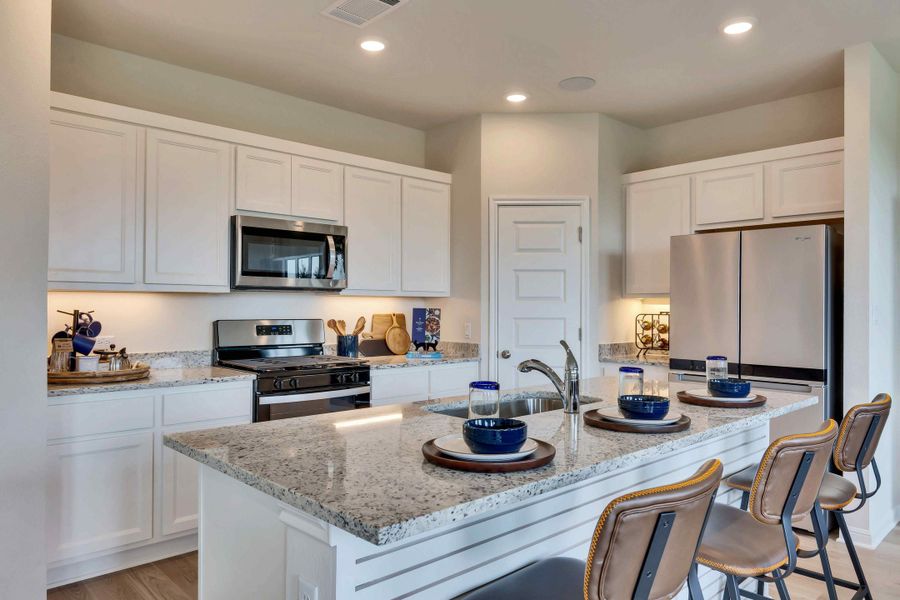 The Ridge at Trinity Ranch, kitchen island