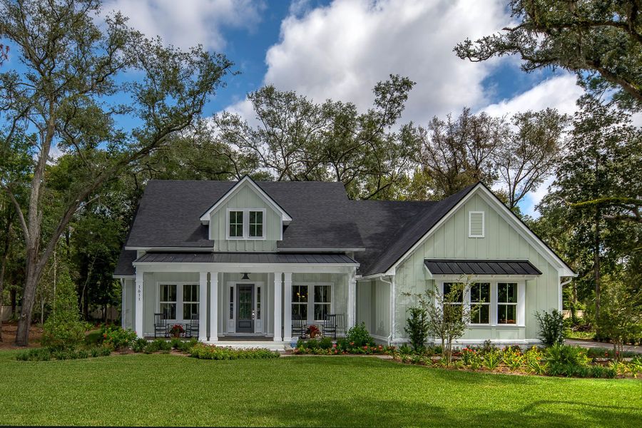 Front exterior of a home in the Fleming Estates community, located in Fleming Island, FL (Image 2).