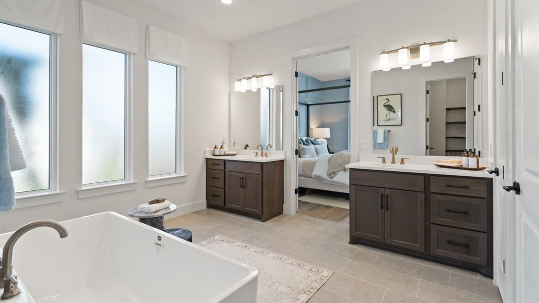 Furnished interior in a model home at Turnleaf 60' in Punta Gorda (Image 21).