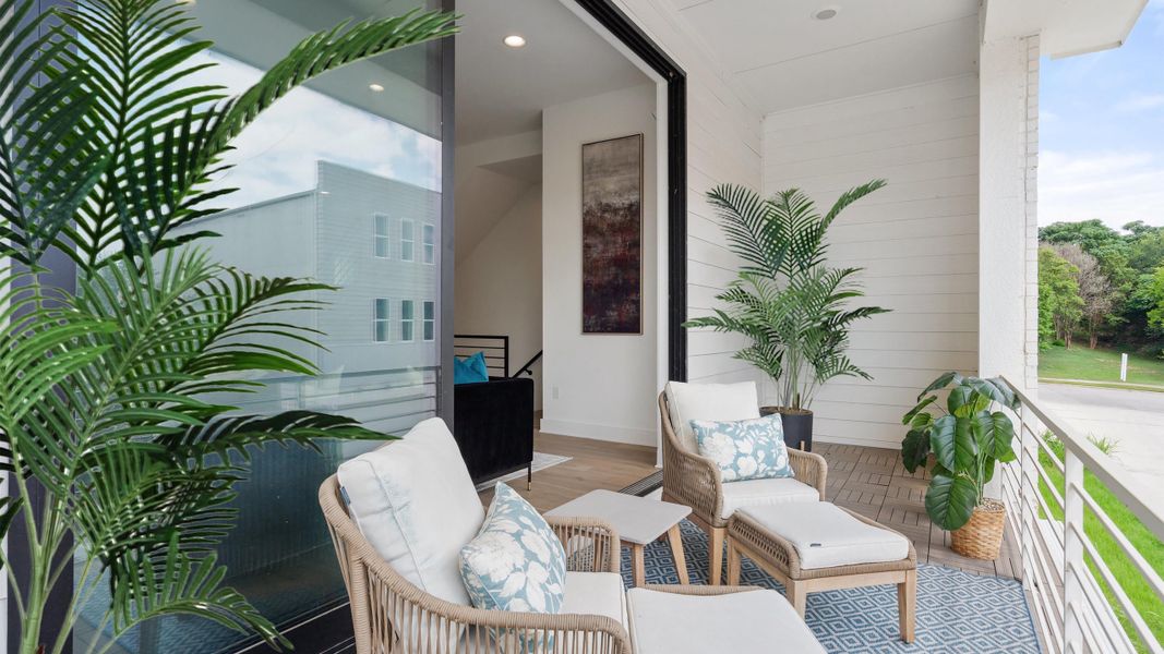 Exterior details of a home in Sunridge, Austin (Image 5).