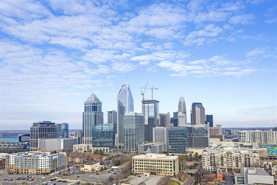 Conveniently located just a short drive from Charlotte’s top destinations. Conveniently located just a short drive from Charlotte’s top destinations.