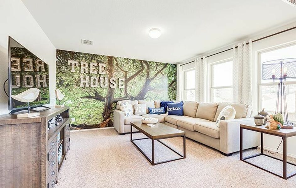 Image 14 of the Hillstone Pointe 40s & 50s community in Little Elm, TX.