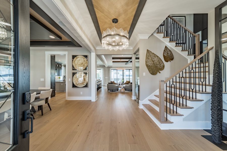 Heritage at Marvin Emeline Model Foyer