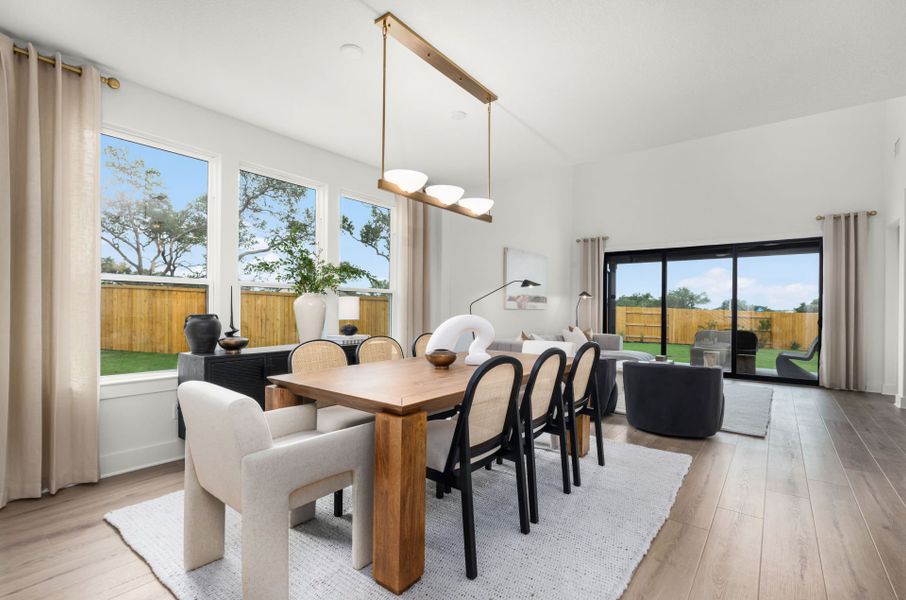 Dining Open to Gathering Space