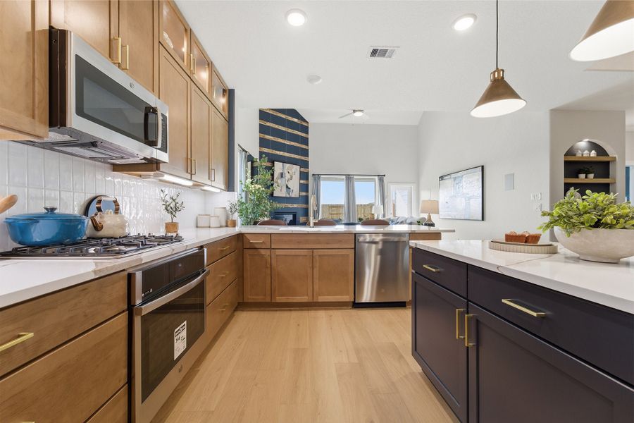 Furnished interior in a model home at Wildrye in Waller (Image 32).