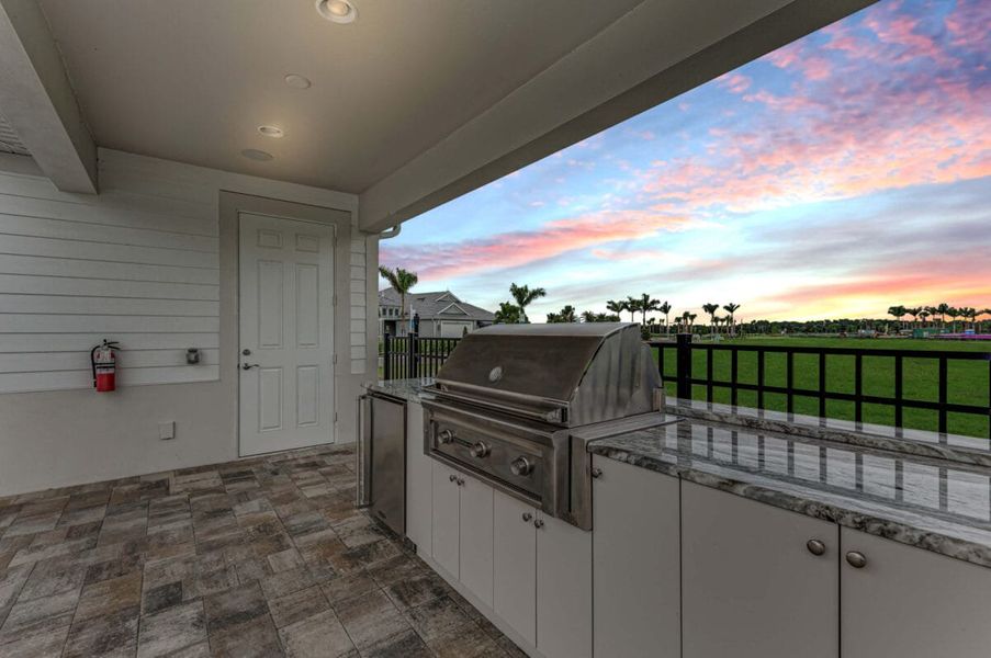 Exterior details of a home in Reflection Villas at Watercolor Place, Bradenton (Image 41).